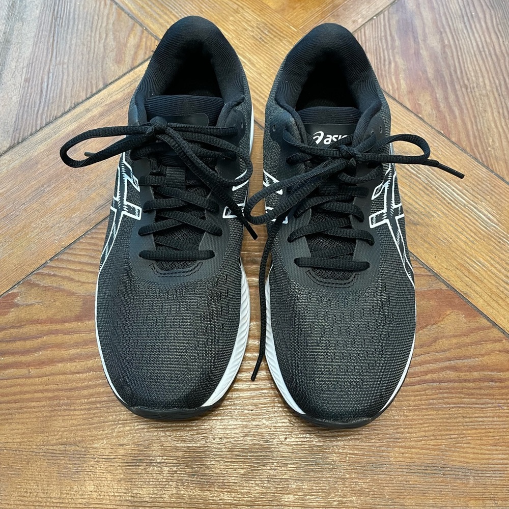 Womens ASICS gel excite 9 shoes